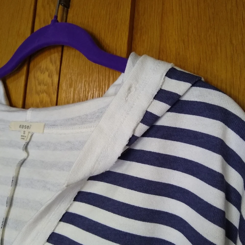 Easel navy & ivory striped oversize short sleeve hoodie - Picture 14 of 14